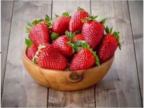 娱乐吃瓜酱草莓视频,娱乐吃瓜酱带你揭秘娱乐圈幕后故事